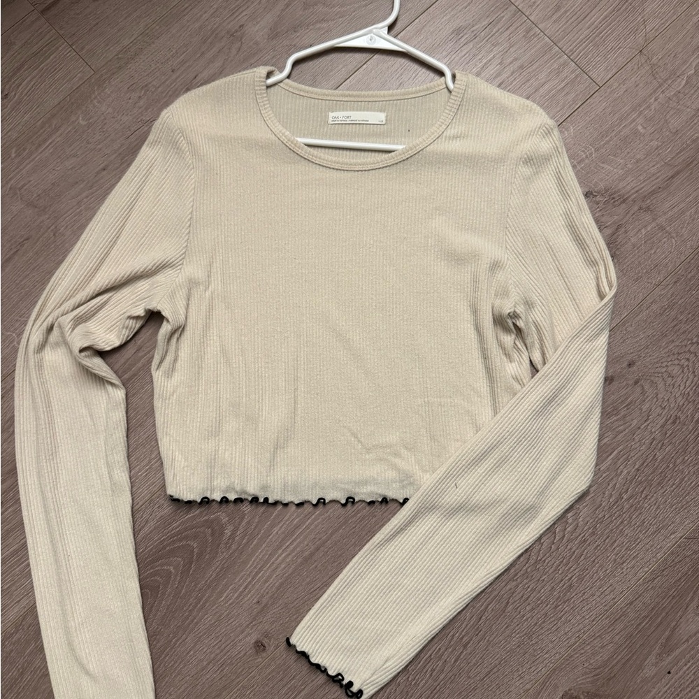 Oak + Fort Beige Long Sleeve Ribbed Crop Top